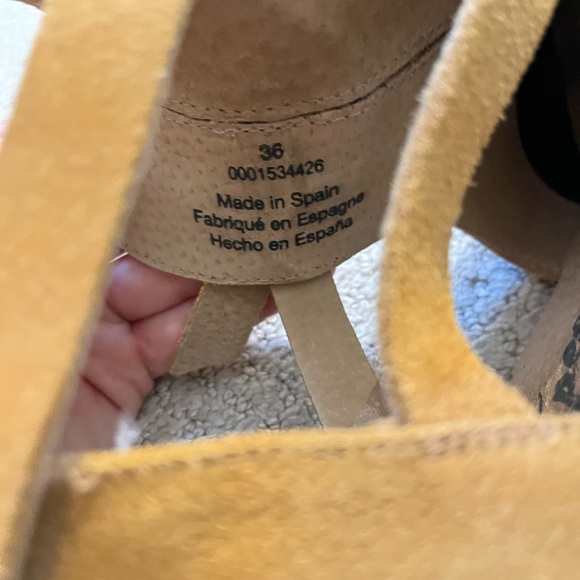 FREE PEOPLE Mustard Leather Platform Clogs Size 36 (6) - Picture 5 of 10